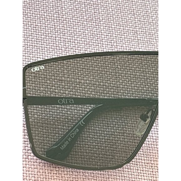 Otra Juno Sunglasses in Black & Smoke New Womens Aviator Sunnies main image 5